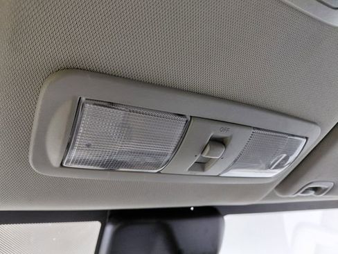 Used 2024 Nissan Frontier S w/ Technology Package RWD image 27