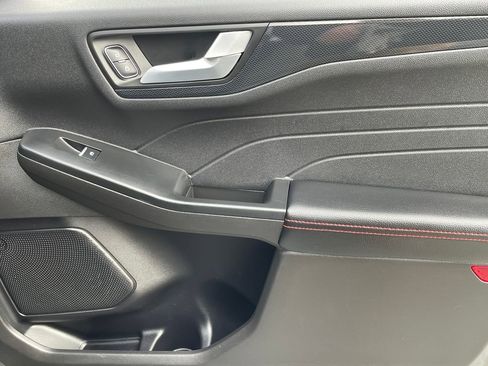 Used 2025 Ford Escape ST-Line image 35