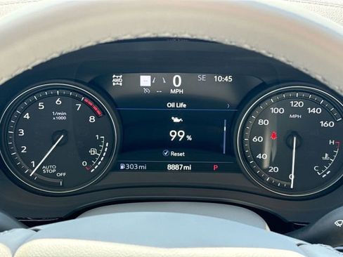 Used 2025 Cadillac XT6 Premium Luxury w/ Technology Package image 35