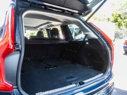 Used 2023 Volvo XC90 B5 Core AWD/4WD image 30