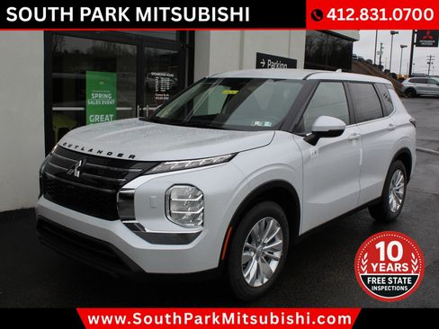 New 2026 Mitsubishi Outlander ES image 3