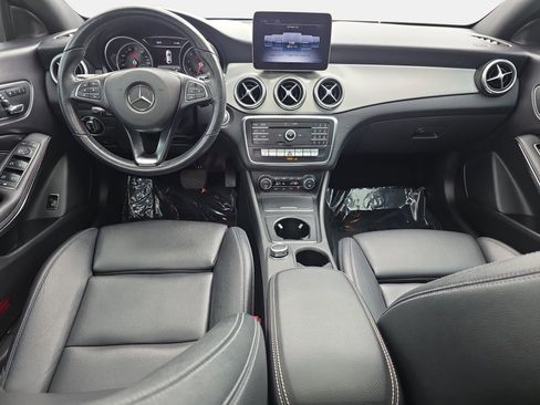 Used 2019 Mercedes-Benz CLA 250 image 9
