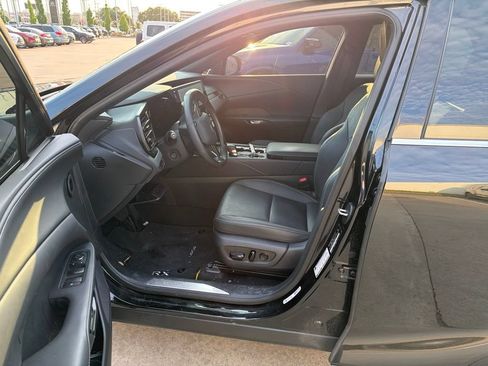 Used 2025 Lexus RX 350 w/ Convenience Package AWD/4WD image 3