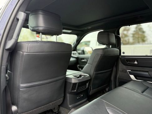 Used 2023 Toyota Tundra Platinum image 17