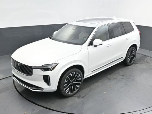 New 2026 Volvo XC90 B6 Plus w/ Protection Package Premier AWD/4WD image 23