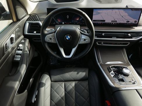 Used 2024 BMW X7 xDrive40i w/ Premium Package image 24