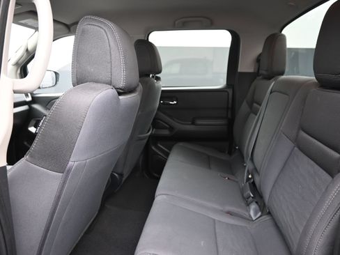 Used 2023 Nissan Frontier SV RWD image 15