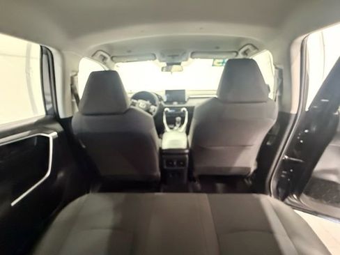 Used 2025 Toyota RAV4 LE image 27
