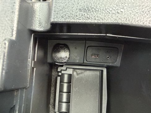 Used 2015 Subaru Forester 2.5i Premium w/ Popular Package #2 image 36