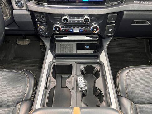 Used 2023 Ford F250 Platinum AWD/4WD image 14