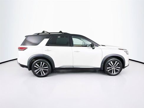 Used 2023 Nissan Pathfinder Platinum AWD/4WD image 12