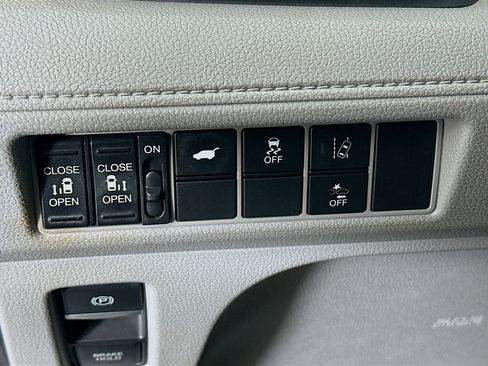 Used 2019 Honda Odyssey EX-L image 16