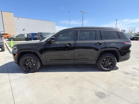 New 2026 Jeep Grand Cherokee L 2WD image 2