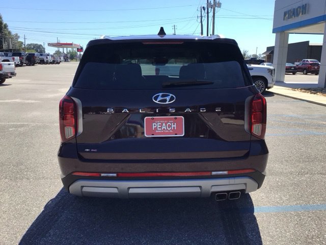 Used 2023 Hyundai Palisade SEL w/ Premium Package FWD image 4
