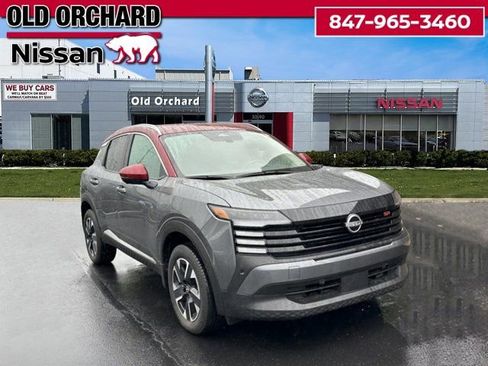 Used 2025 Nissan Kicks SR image 4