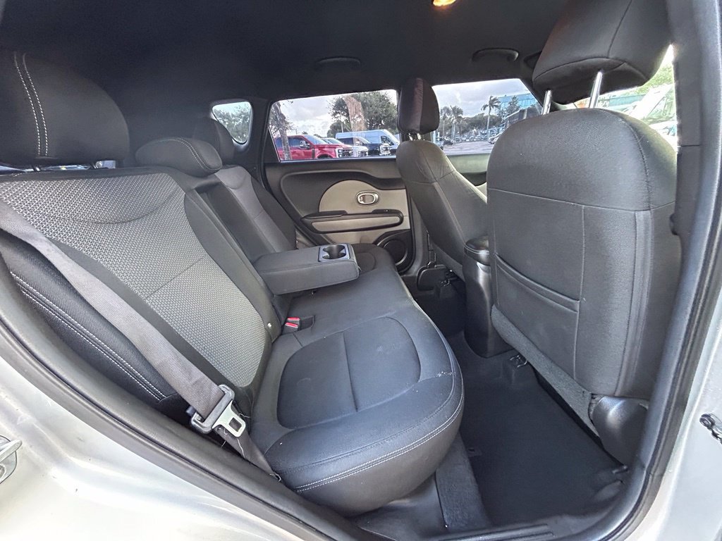 Used 2017 Kia Soul + FWD image 30