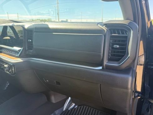 Used 2025 Chevrolet Silverado 1500 LT w/ Z71 Off-Road Package AWD/4WD image 52