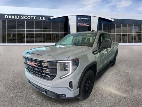 Used 2024 GMC Sierra 1500 Elevation AWD/4WD image 3