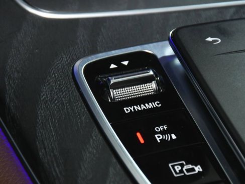 Used 2023 Mercedes-Benz E 350 4MATIC Sedan image 36