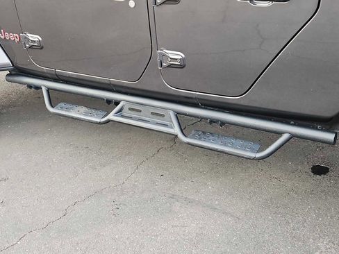 Used 2020 Jeep Gladiator Rubicon image 36