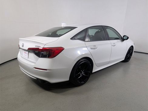 Used 2023 Honda Civic Sport image 7