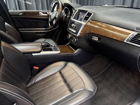 Used 2013 Mercedes-Benz GL 450 GL 450 4MATIC AWD 4dr SUV image 24