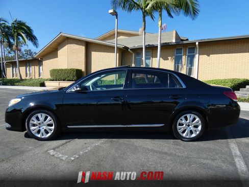 Used 2011 Toyota Avalon FWD image 14