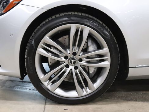 Used 2018 Mercedes-Benz S 560 Sedan image 37