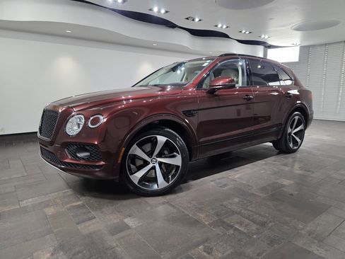 Used 2019 Bentley Bentayga AWD/4WD image 1