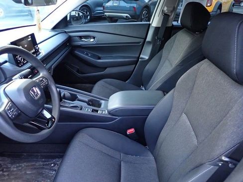 Used 2024 Honda Accord EX image 10
