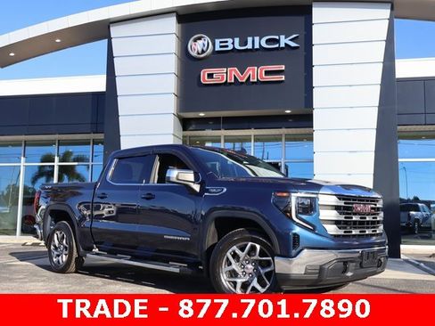 Certified 2022 GMC Sierra 1500 SLE image 1