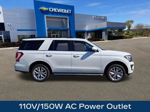 Used 2021 Ford Expedition XLT image 10