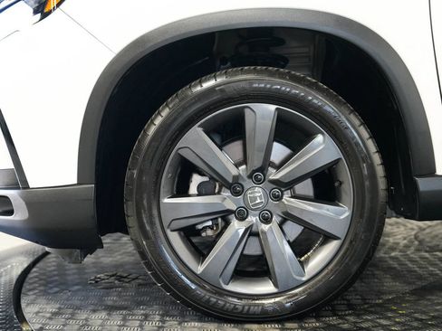 Used 2023 Honda Pilot Sport image 9