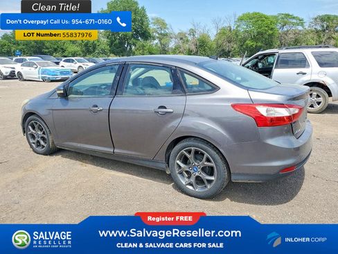 Used 2014 Ford Focus SE FWD image 3