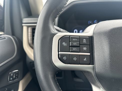 Used 2024 Ford Expedition Limited AWD/4WD image 22