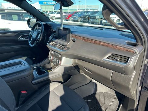 Used 2023 Chevrolet Suburban LS image 30