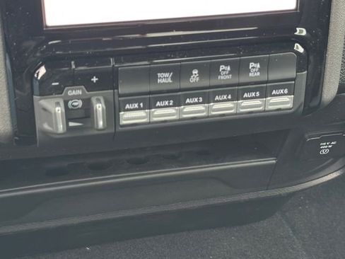 New 2026 RAM 2500 Tradesman AWD/4WD image 22