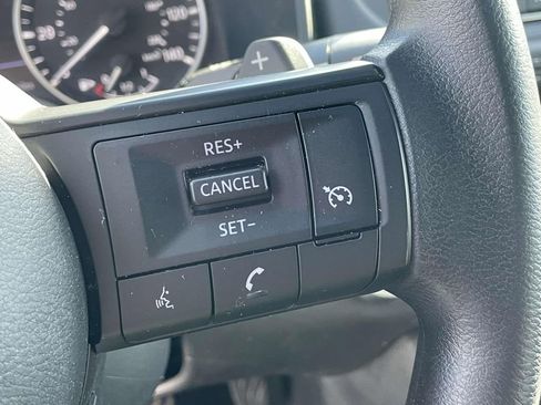 Used 2023 Nissan Rogue S image 20