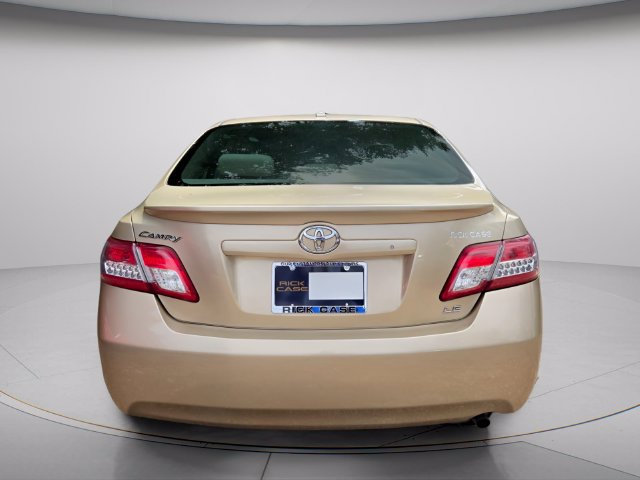 Used 2011 Toyota Camry LE w/ LE Extra-Value Pkg FWD image 5