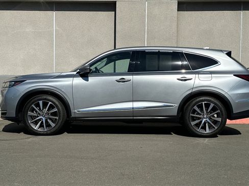 Certified 2025 Acura MDX w/ Technology Package image 8