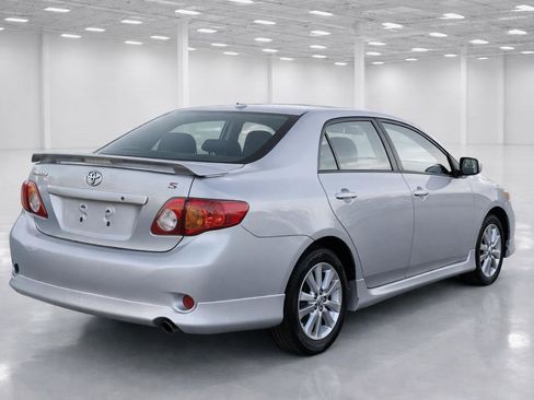 Used 2010 Toyota Corolla 4dr Sdn Auto S (Natl) image 6