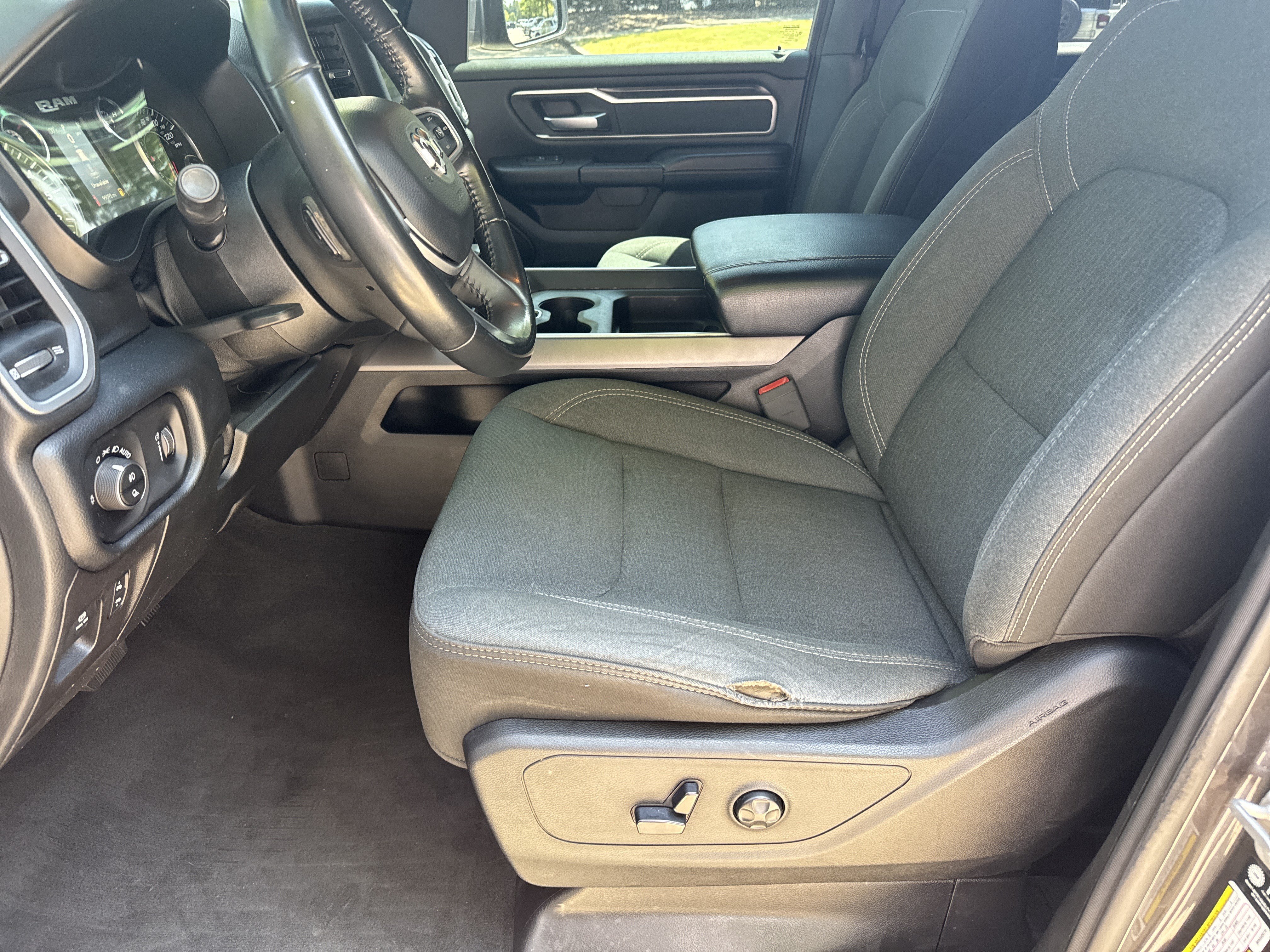 Used 2021 RAM 1500 Big Horn RWD image 9