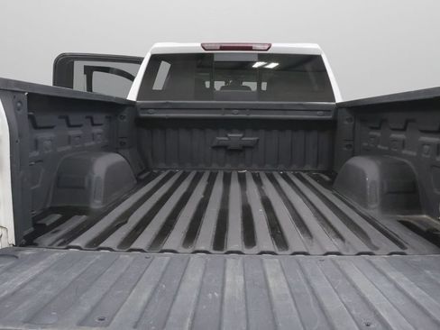 Used 2021 Chevrolet Silverado 1500 LT Trail Boss w/ Convenience Package II AWD/4WD image 32