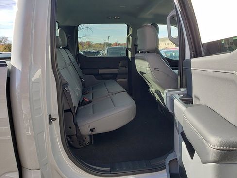 New 2025 Ford F150 Lightning Flash AWD/4WD image 16