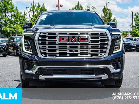Used 2025 GMC Yukon XL Denali image 10