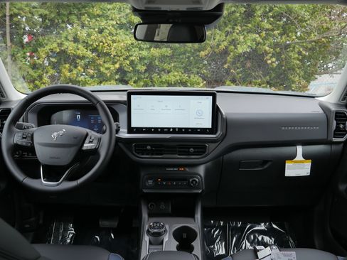 New 2026 Ford Bronco Sport Outer Banks image 15