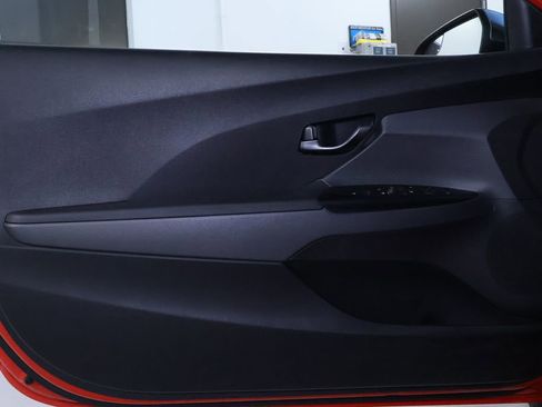 Used 2019 Hyundai Veloster Turbo R-Spec image 13