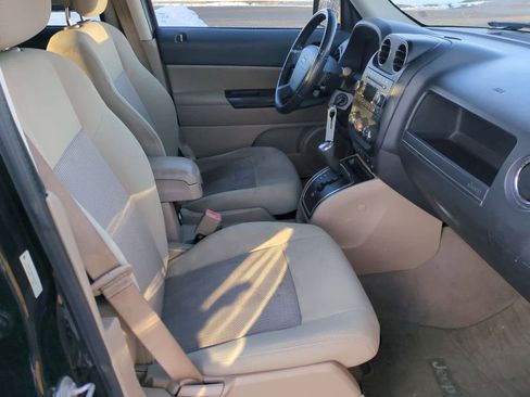 Used 2010 Jeep Patriot Latitude image 21