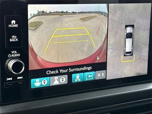 Used 2024 Honda Pilot TrailSport image 28