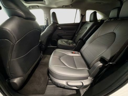 Certified 2026 Toyota Highlander XLE AWD/4WD image 22